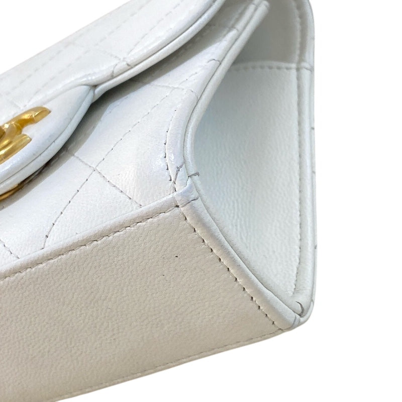 シャネル CHANEL パールチェーンクラッチショルダー AP0997 ホワイト/ゴールド金具 カーフスキン レディース ショルダーバッグ