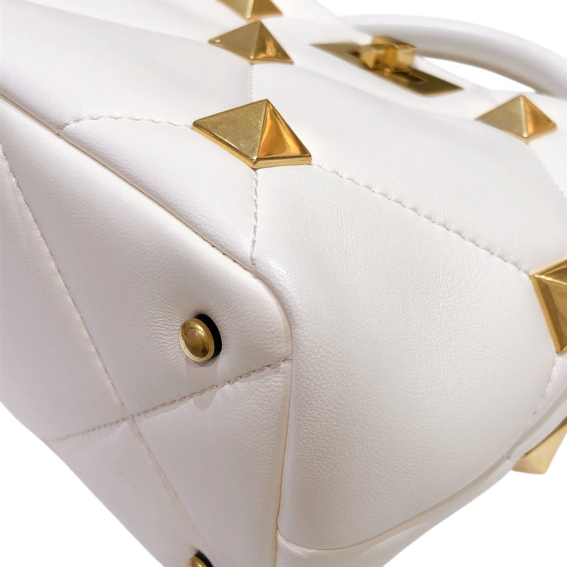 ヴァレンティノ VALENTINO ローマンスタッズ　スモールハンドバッグ WW2B0197BSF レザー レディース ハンドバッグ