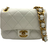 シャネル CHANEL マトラッセミニフラップチェーンショルダー ホワイト ゴールド金具 キャビア レディース ショルダーバッグ