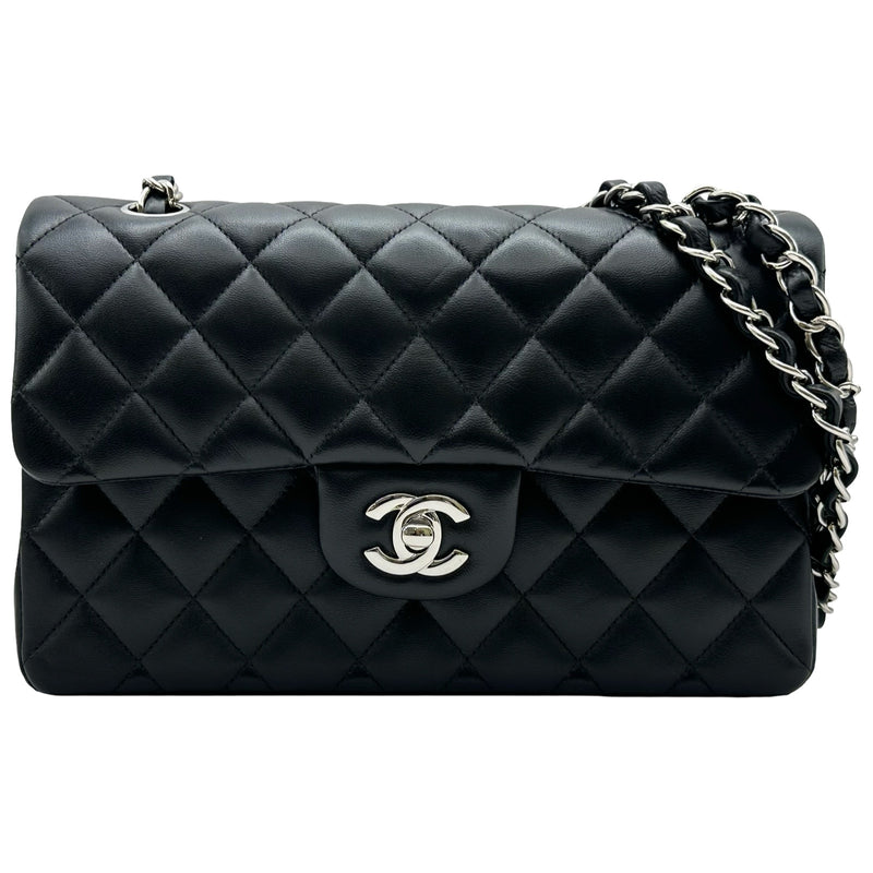 箱付き【新品電池】CHANEL マトラッセ/動作良好 稼動品 シャネル ブラック シャネル CHANEL マトラッセ23 A01113 ブラック ラムスキン レディース