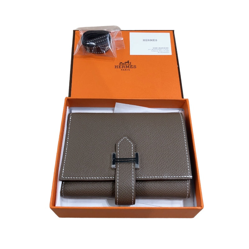 エルメス HERMES ベアンコンビネ エトゥープ/シルバー金具 ヴォーエプソン シルバー ユニセックス 三つ折り財布 |  中古ブランドリユースショップ OKURA(おお蔵)