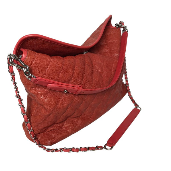 シャネル CHANEL マトラッセ ホーボーバッグ レッド シルバー金具 ソフトキャビアスキン レディース ショルダーバッグ