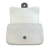 シャネル CHANEL スモールフラップクロスボディ 22番台 ホワイト パイソン レディース ショルダーバッグ