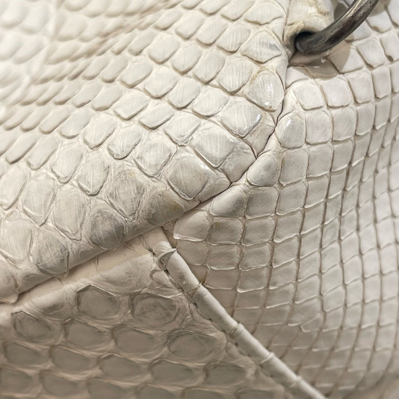 シャネル CHANEL スモールフラップクロスボディ 22番台 ホワイト パイソン レディース ショルダーバッグ