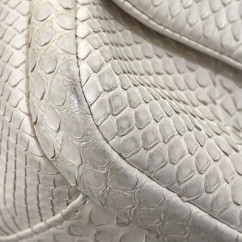 シャネル CHANEL スモールフラップクロスボディ 22番台 ホワイト パイソン レディース ショルダーバッグ