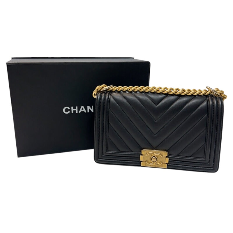 シャネル CHANEL ボーイシャネル25　Vステッチ A67086 ブラック　ゴールド金具 カーフスキン ユニセックス ショルダーバッグ