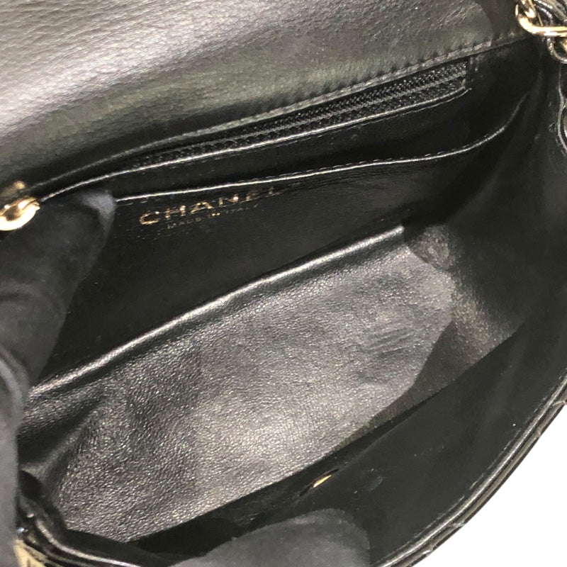 シャネル CHANEL ミニマトラッセ18 パテント A01115 ブラック　ゴールド金具 エナメル レディース ショルダーバッグ