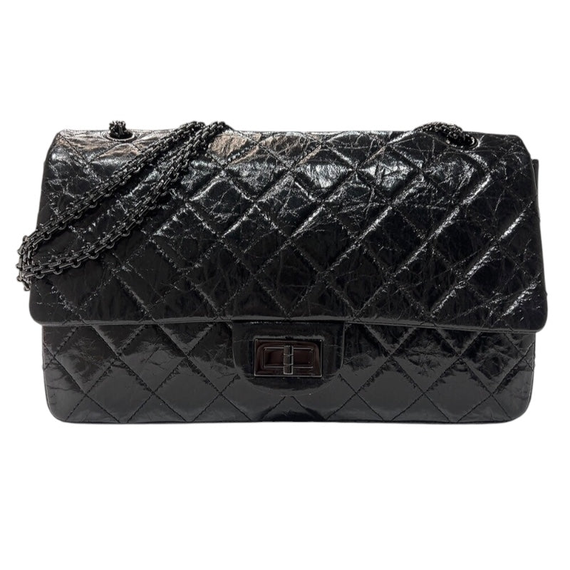 シャネル CHANEL 2.55　マトラッセマキシ　チェーンショルダー A37590  ブラック　ブラック金具 エイジドカーフスキン レディース ショルダーバッグ