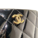 シャネル CHANEL マトラッセ　ガマ口チェーンショルダー ブラック　ゴールド金具 エナメル レディース ショルダーバッグ