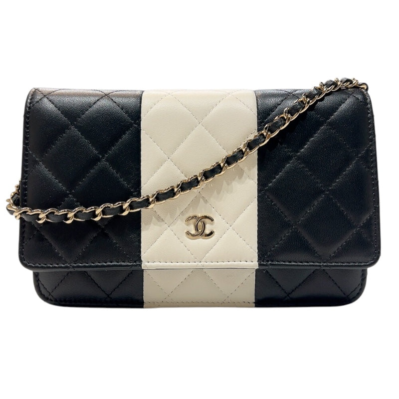 シャネル CHANEL マトラッセ チェーンウォレット AP0250 ブラック/ホワイト　ゴールド金具 ラムスキン レディース ショルダーバッグ