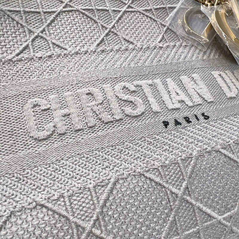 クリスチャン・ディオール Christian Dior レディディライト　ミディアム ライトグレー　ゴールド金具 キャンバス レディース ハンドバッグ