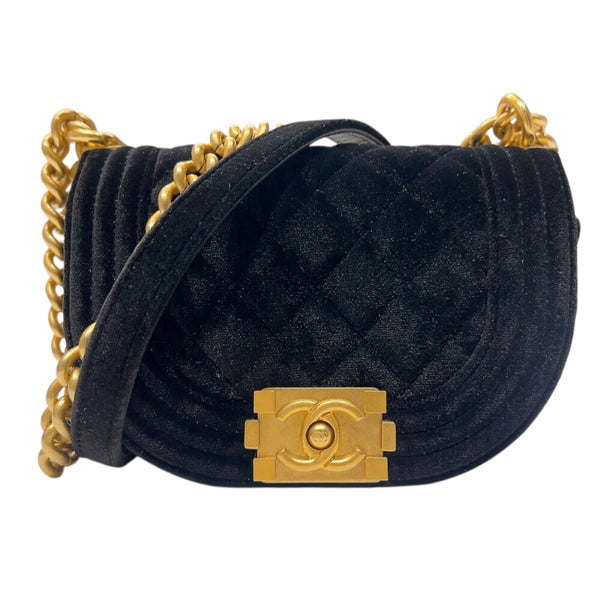 シャネル CHANEL ボーイシャネルメッセンジャー ブラック　ゴールド金具 ベロア レディース ショルダーバッグ