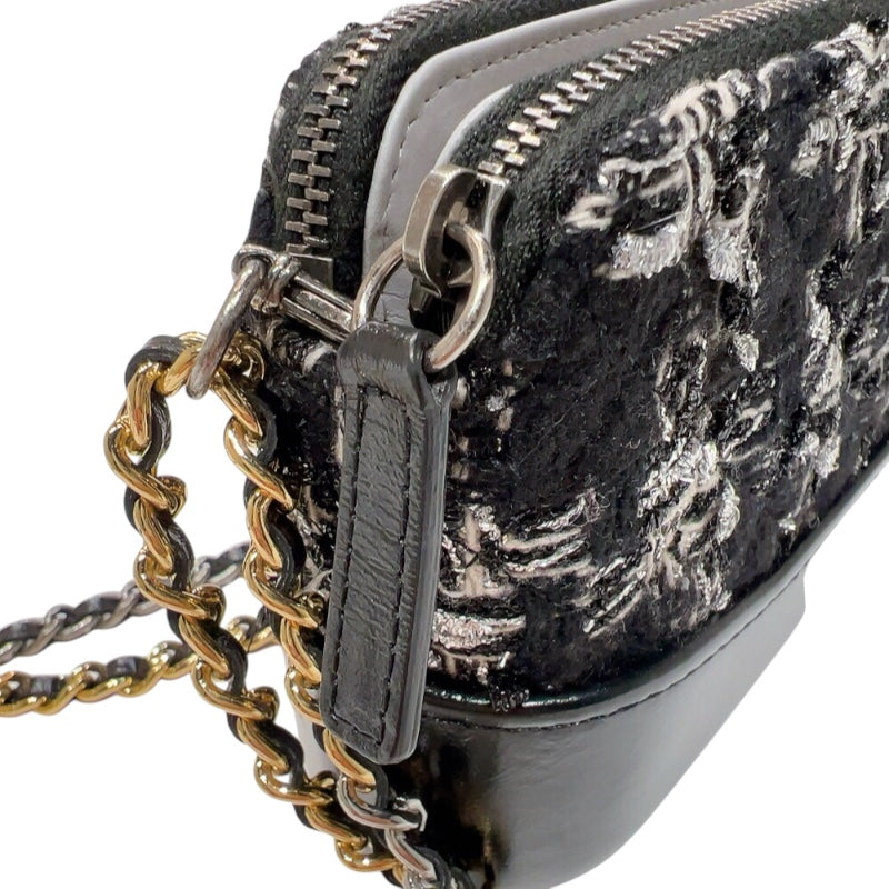 シャネル CHANEL ガブリエル チェーンウォオレット A945050