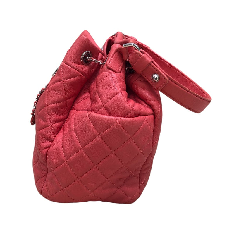 シャネル CHANEL マトラッセドローストリングチェーンショルダー ピンク レザー ラムスキン レディース ショルダーバッグ