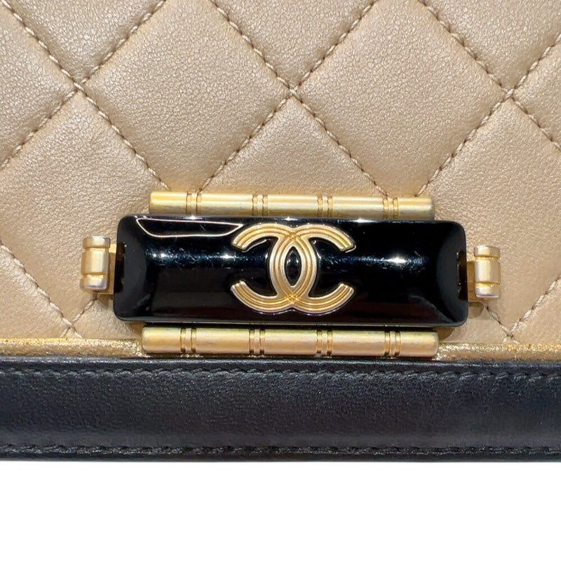 シャネル CHANEL マトラッセ　チェーンフラップバッグ ベージュ/ブラック　ゴールド金具 ラムスキン レディース ショルダーバッグ