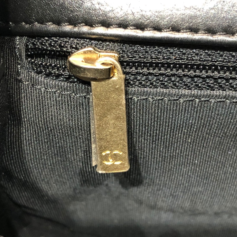 シャネル CHANEL シェブロンVステッチチェーンウォレット 26番台 ブラック ゴールド金具 ラムスキン レディース ショルダーバッグ