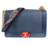 シャネル CHANEL ボーイシャネル28 A92193 ネイビー　ゴールド金具 カーフスキン レディース ショルダーバッグ