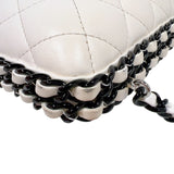 シャネル CHANEL マトラッセ　イブニングバッグ ホワイト/ブラック ラムスキン レディース ショルダーバッグ