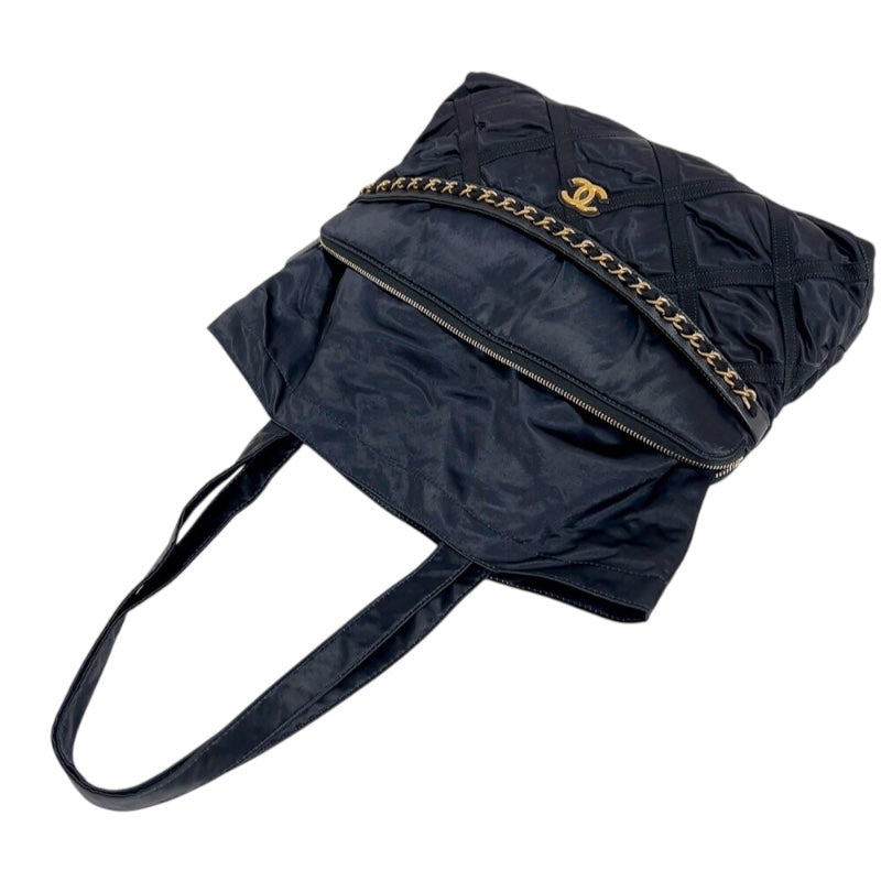 シャネル CHANEL マトラッセグログラントート ブラック　ゴールド金具 ナイロン/レザー レディース トートバッグ