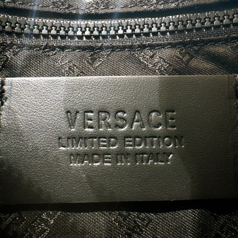 ヴェルサーチ VERSACE ワッペンクラッチバッグ ブラック　ゴールド金具 レザー レディース クラッチバッグ