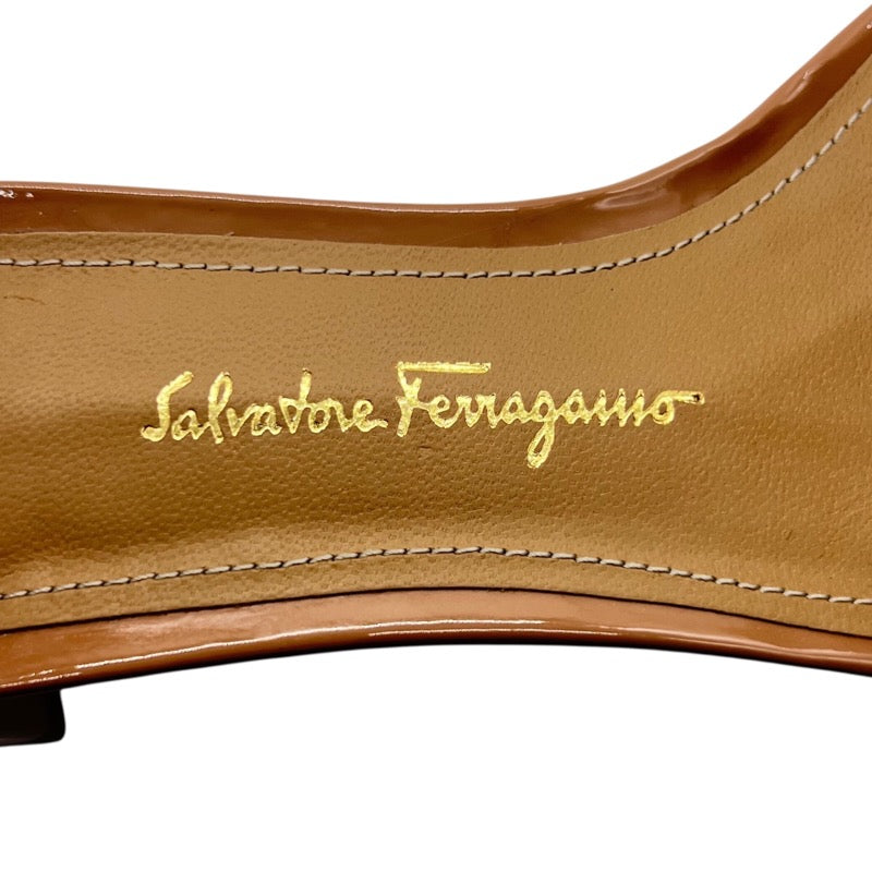 サルヴァトーレ・フェラガモ Salvatore Ferragamo US4 COMO30 ガンチーニサンダル ピンク エナメル レディース サンダル
