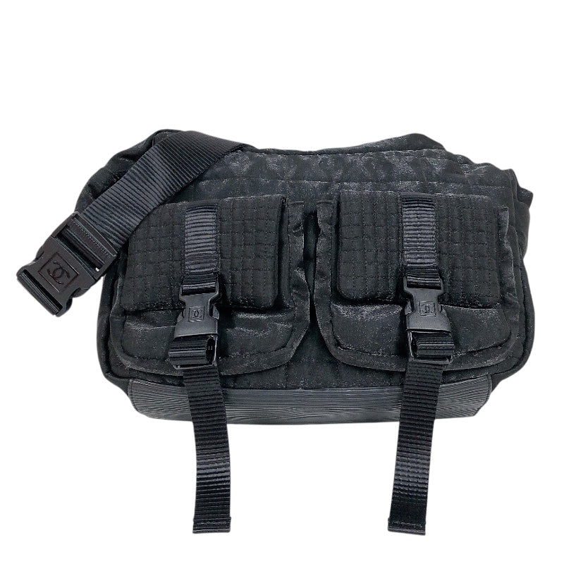 シャネル CHANEL チョコバースポーツライン2WAYショルダー A33035 ブラック　 サテン ユニセックス ボディバッグ