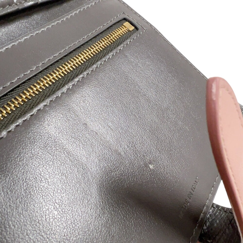 セリーヌ CELINE ミディアムストラップウォレット 10B643 グレー/ピンク グレインカーフ レディース 二つ折り財布