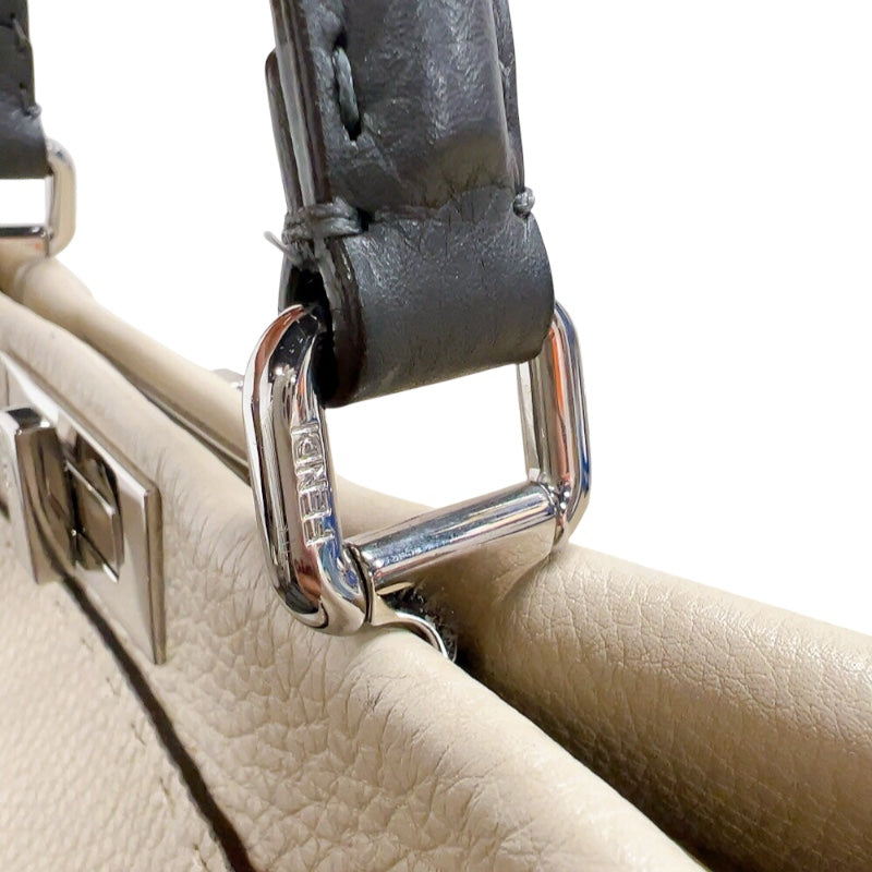 フェンディ FENDI ピーカブーレギュラートリコロール 8BN290 アイボリー・キャラメル・グレー レザー レディース ショルダーバッグ フェンディ FENDI ピーカブーレギュラートリコロール 8BN290