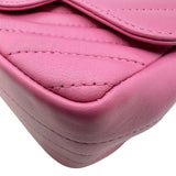 シャネル CHANEL ミニマトラッセ18シェブロン A35200 30番台 ピンク シルバー金具 ラムスキン レディース ショルダーバッグ