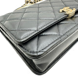 シャネル CHANEL マトラッセトップハンドルチェーンウォレット ブラック ゴールド金具 ラムスキン レディース ショルダーバッグ