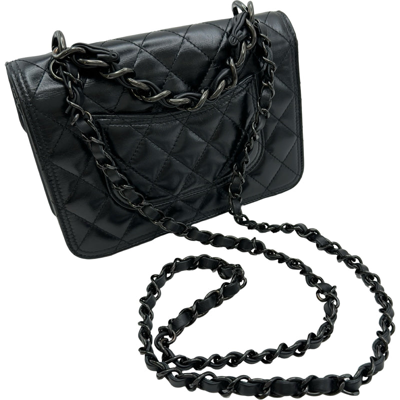 シャネル CHANEL ココマークミニフラップショルダーバッグ AS4051