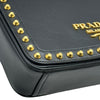 プラダ PRADA ロゴ スタッズ チェーンショルダー 1BD147 ブラック ゴールド金具 カーフスキン レディース ショルダーバッグ
