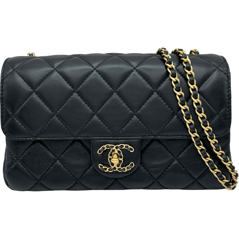 シャネル CHANEL マトラッセチェーンショルダー ブラック ゴールド金具