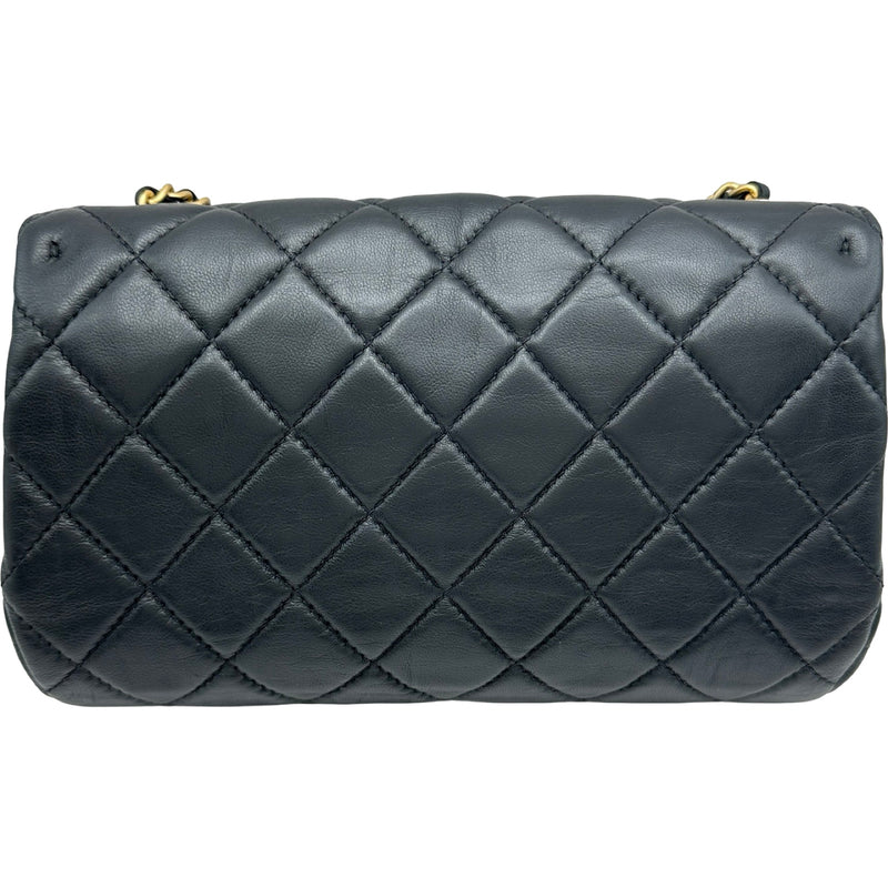 シャネル CHANEL マトラッセチェーンショルダー ブラック ゴールド金具