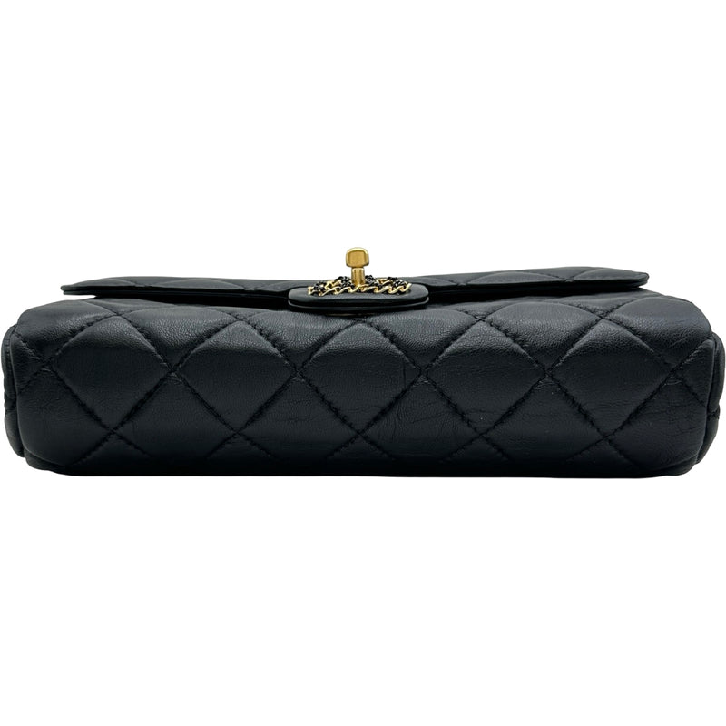 シャネル　ブラック　ラムスキン　ショルダーバッグ　ゴールドチェーンバッグ シャネル CHANEL マトラッセチェーンショルダー ブラック ゴールド金具
