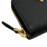 プラダ PRADA ロゴラウンドファスナーコインケース 1MM268 ブラック ゴールド金具 サフィアーノ レディース コインケース
