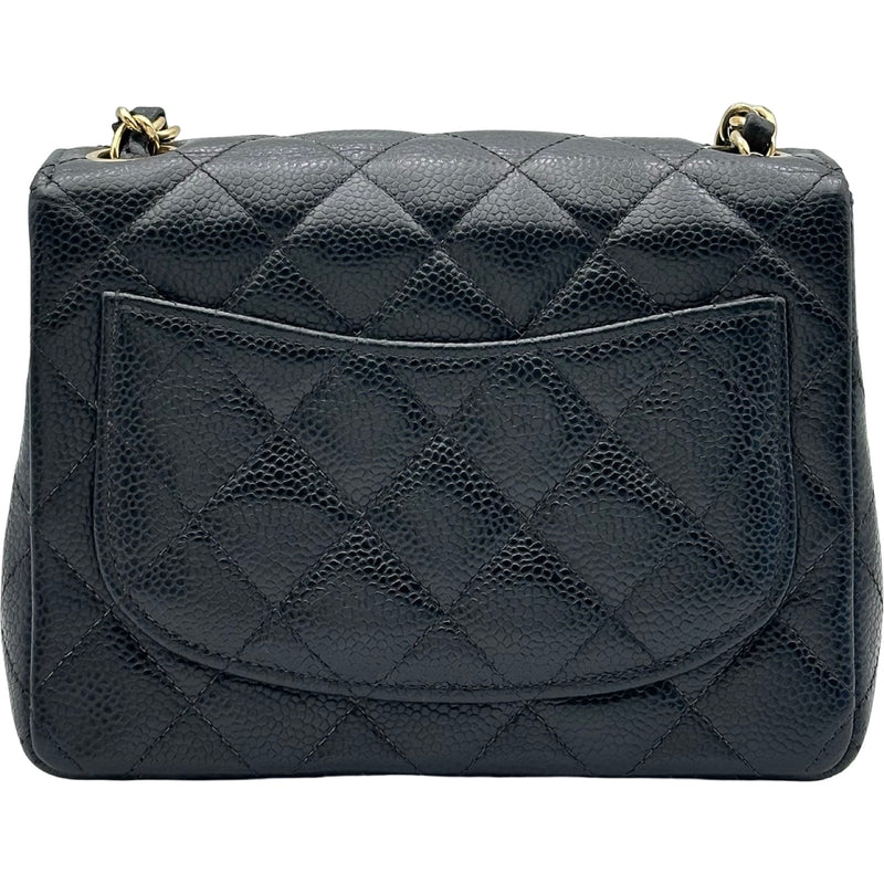 シャネル CHANEL ミニマトラッセ A01115 8番台 ブラック ゴールド金具 