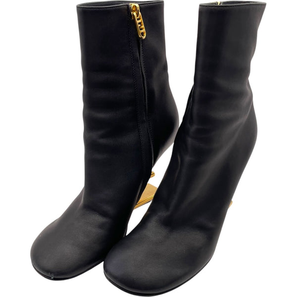 フェンディ FENDI Fロゴ ヒールショートブーツ ブラック レザー