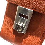 サルヴァトーレ・フェラガモ Salvatore Ferragamo ガンチーニ柄ショルダーバッグ オレンジ レザー メンズ ショルダーバッグ