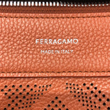 サルヴァトーレ・フェラガモ Salvatore Ferragamo ガンチーニ柄ショルダーバッグ オレンジ レザー メンズ ショルダーバッグ