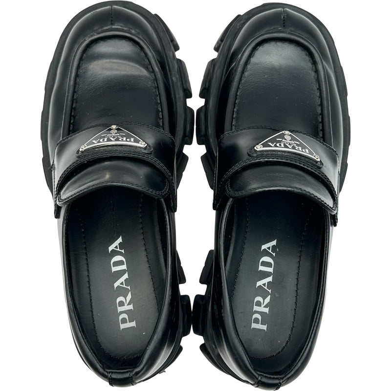 プラダ PRADA モノリス ブラッシュドレザーローファー 1D649M ブラック