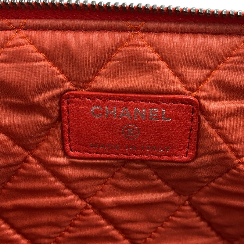 シャネル CHANEL クラッチバッグ 19番台 レッド シルバー金具 ラム ...