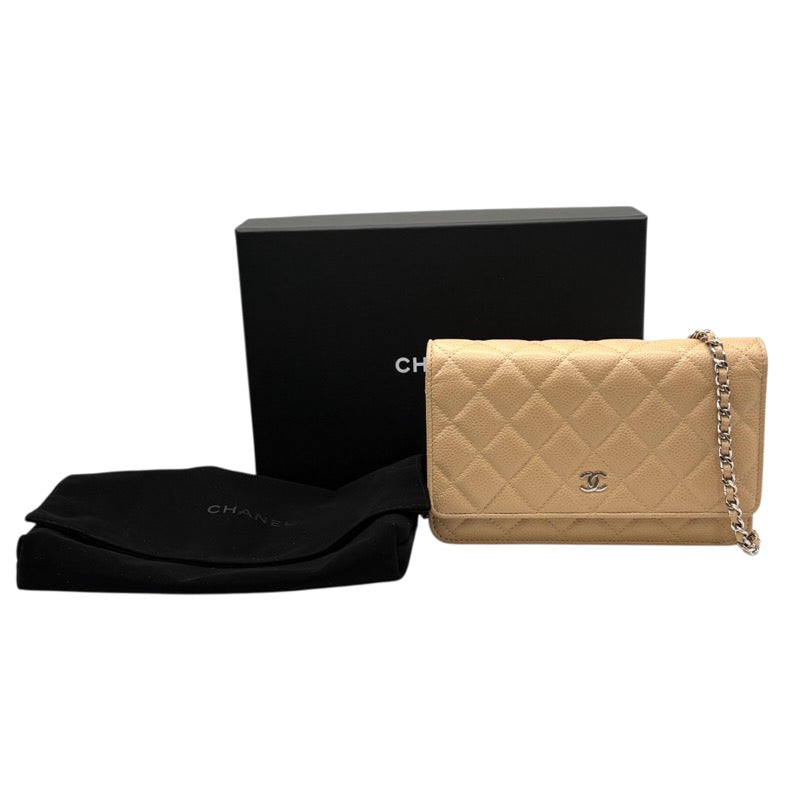 シャネル CHANEL マトラッセ チェーンウォレット AP0250 ベージュ シルバー金具 キャビアスキン レディース ショルダーバッグ