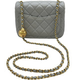 シャネル CHANEL ミニマトラッセ ボールチェーン AS1786 29番台 ライトグレー ゴールド金具 ラムスキン レディース ショルダーバッグ