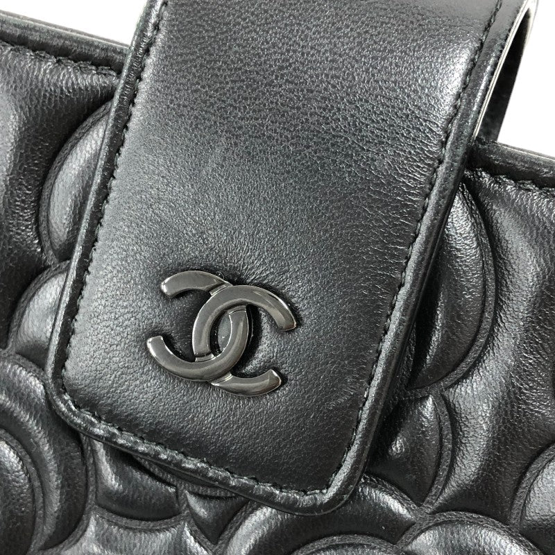 シャネル CHANEL カメリア チェーンポシェット 24番台 ブラック ラムスキン/ストラス レディース 長財布