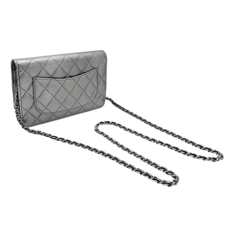 シャネル CHANEL 2.55チェーンウォレット メタリックフシルバー/SV金具 レザー レディース ショルダーバッグ