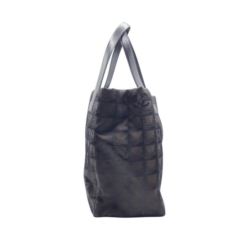シャネル CHANEL ニュートラベルライントートMM A15991 ナイロン