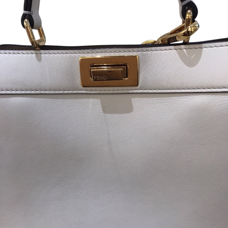 フェンディ FENDI ピーカブーアイシーユースモール 8BN327 ホワイト/ゴールド金具 カーフ レディース ショルダーバッグ