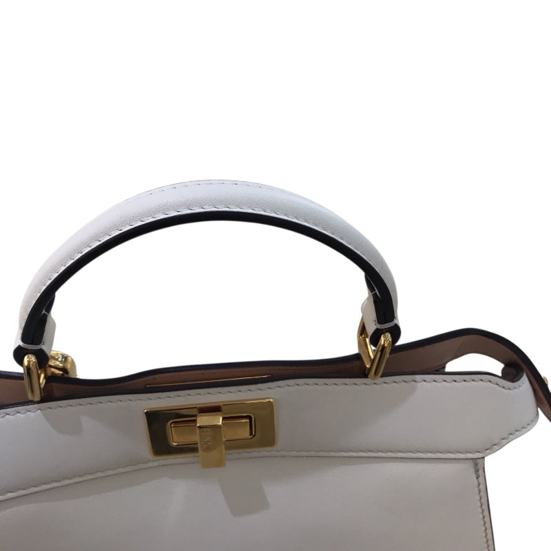 フェンディ FENDI ピーカブーアイシーユースモール 8BN327 ホワイト/ゴールド金具 カーフ レディース ショルダーバッグ
