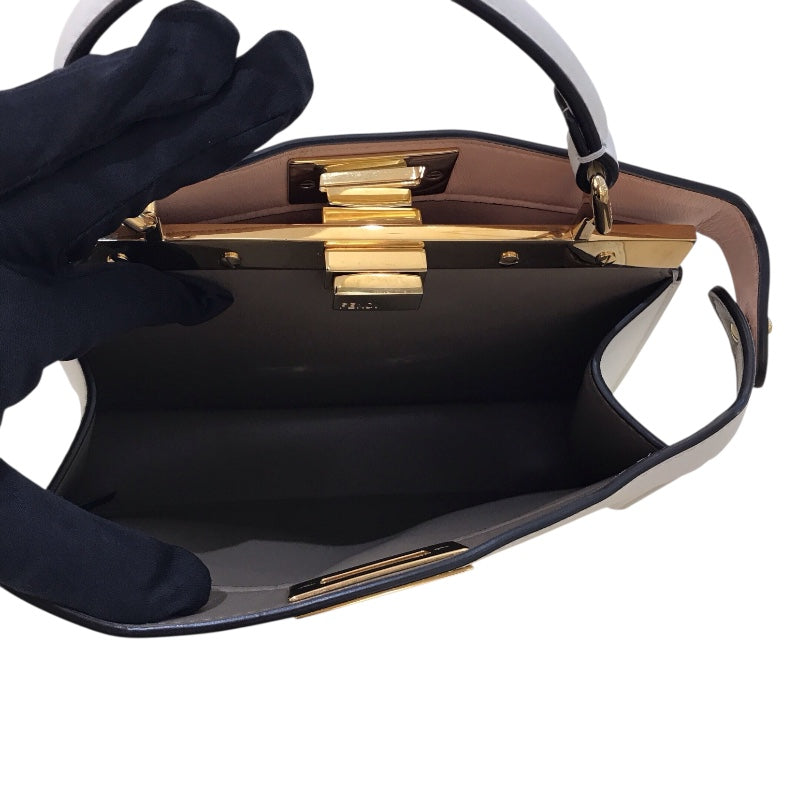 フェンディ FENDI ピーカブーアイシーユースモール 8BN327 ホワイト/ゴールド金具 カーフ レディース ショルダーバッグ